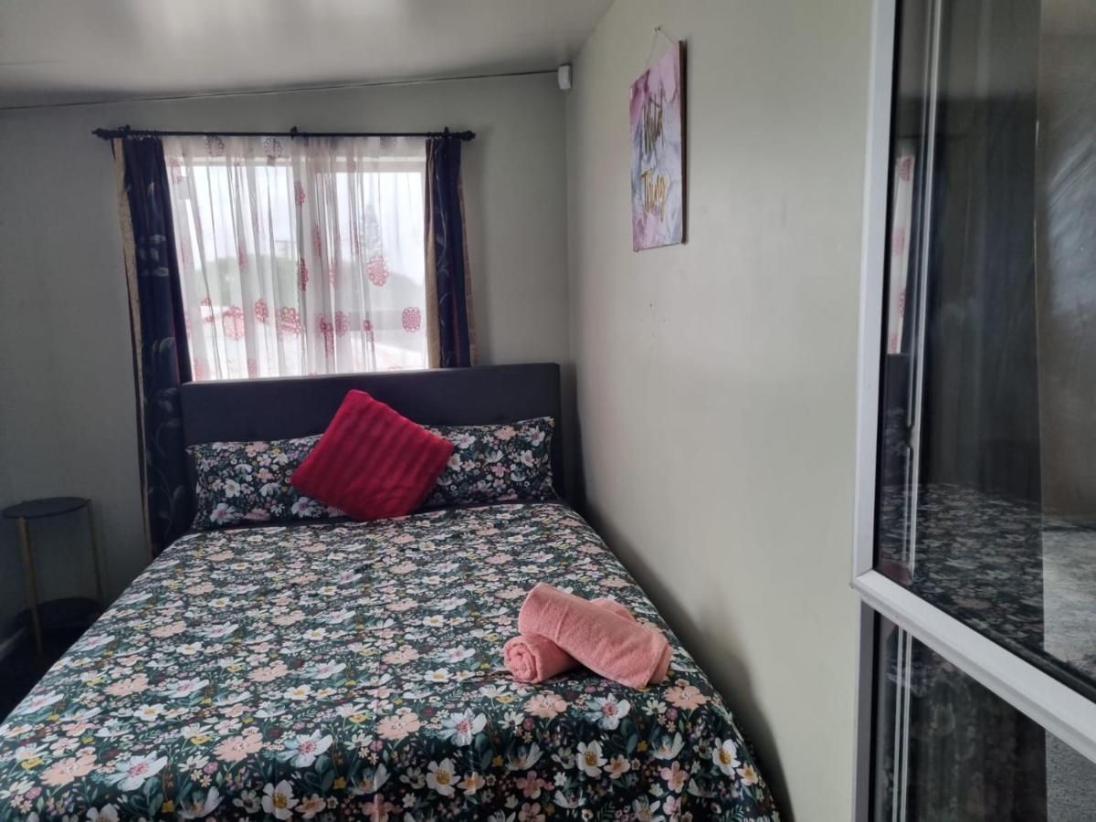 Auckland Accomodation Near Airport Apartment Exterior photo
